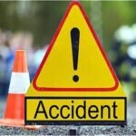 बारात से लौटते समय बाइक पेड़ से टकराई, दो युवकों की मौत