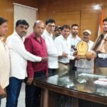 गिरौदपुरी में गुरु दर्शन मेला के सफल संचालन हेतु समाज द्वारा कलेक्टर बलौदा बाजार को धन्यवाद ज्ञापित किया गया