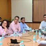 भारत सरकार के भूमि संसाधन सचिव ने छत्तीसगढ़ के मुख्य सचिव से की सौजन्य भेंट