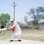 सादगी और अपनापन: सुशासन तिहार में बच्चों संग मुख्यमंत्री साय ने खेला क्रिकेट, बढ़ाया हौसला