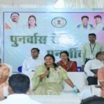 हिंसा से विकास की ओर : आत्मसमर्पित महिलाओं के बीच पहुंचीं मंत्री लक्ष्मी राजवाड़े, पुनर्वास नीति को बताया नई जिंदगी की राह
