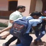 CG SCHOOL OPEN : स्कूल खुलने के पहले दिन ही गर्मी ने दिखाया असर, स्कूल में प्रार्थना के दौरान छात्र हुआ बेहोश