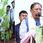 सीएम साय ने खिलाड़ियों का बढ़ाया उत्साह: 2036 पौधों के रोपण से ओलंपिक मेजबानी के संकल्प को दी नई ऊर्जा