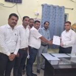 छत्तीसगढ़ प्रदेश स्वास्थ्य कर्मचारी संघ जिला इकाई सारंगढ़-बिलाईगढ़ द्वारा खंड चिकित्सा अधिकारी को सौंपा गया ज्ञापन