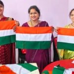 हर घर तिरंगा अभियान में महिलाओं की भागीदारी, स्व-सहायता समूह की महिलाओं ने तैयार किए 10 हजार तिरंगे, डेढ़ लाख की आय
