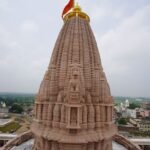 अयोध्या में ऐतिहासिक पल! राम मंदिर के 161 फीट ऊंचे शिखर पर फहरा नया धर्म ध्वज, देखें अलौकिक तस्वीरें