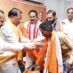 अंतागढ़ के 122 जनप्रतिनिधियों व ग्रामीणों ने मुख्यमंत्री के समक्ष थामा भाजपा का दामन