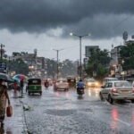Today Weather update : राजधानी समेत कई जिलों में बारिश का अलर्ट, 50 KM की रफ्तार से चलेंगी हवाएं