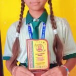 कारगिल विजय दिवस पोस्टर मेकिंग व ड्रॉइंग प्रतियोगिता: टि्वंकल चौहान ने लहराया परचम, जीता प्रथम पुरस्कार