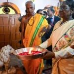 माँ दंतेश्वरी के दरबार पहुंची राष्ट्रपति द्रौपदी मुर्मु, पूजा-अर्चना कर की देश में सुख, शांति और समृद्धि के लिए प्रार्थना